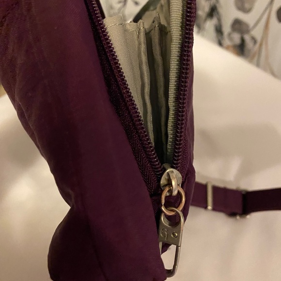 Purple Baggallini Crossbody Purse - Picture 10 of 12
